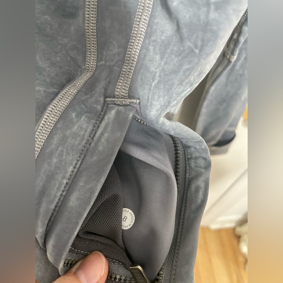 Lululemon Define Jacket (Ice Dye) - Size 8 - Picture 4 of 6